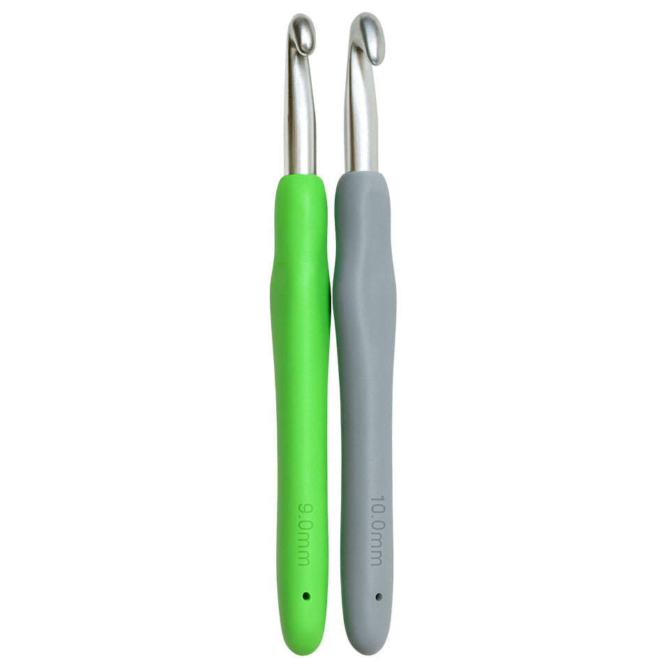 Ergonomic Crochet Hook Set with Smooth Grip Handles for Beginners and Experienced Crafters, Pack of 2