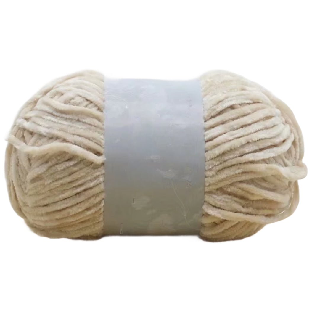 Chenille Yarn, Soft Worsted Weight Velvet Yarn, 100g/3.53oz 175 yards