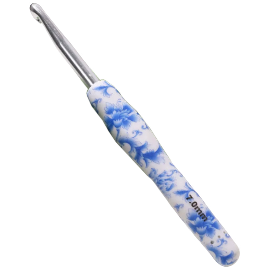 Ergonomic Crochet Hook with Blue White Porcelain Handle for Knitting & Crocheting