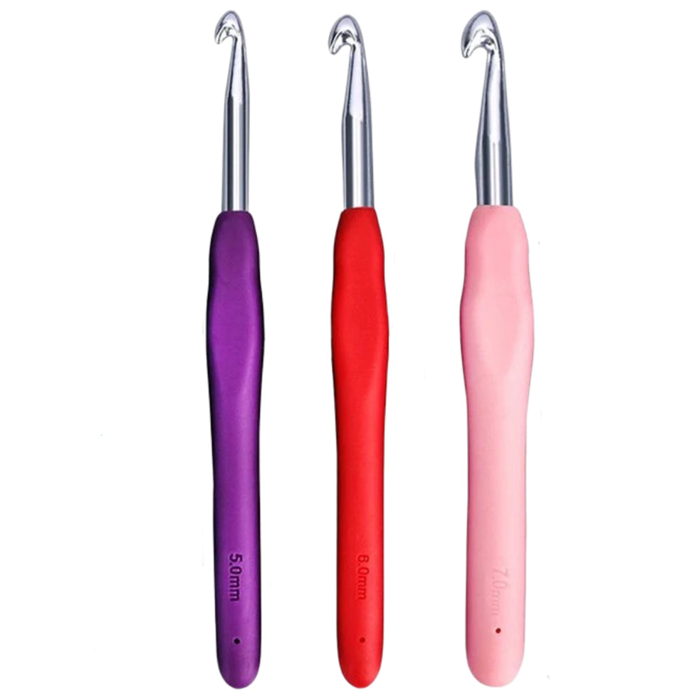 Crochet Hook 3 Sizes Set for DIY Yarn Projects, Knitting Gloves, Hats, Bags, and More