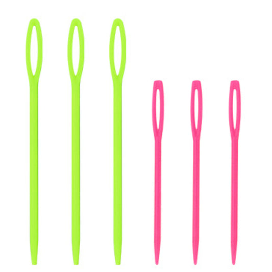 Large Plastic Yarn Needles for Crocheting, Sewing, and Working with Light to Bulky Yarn