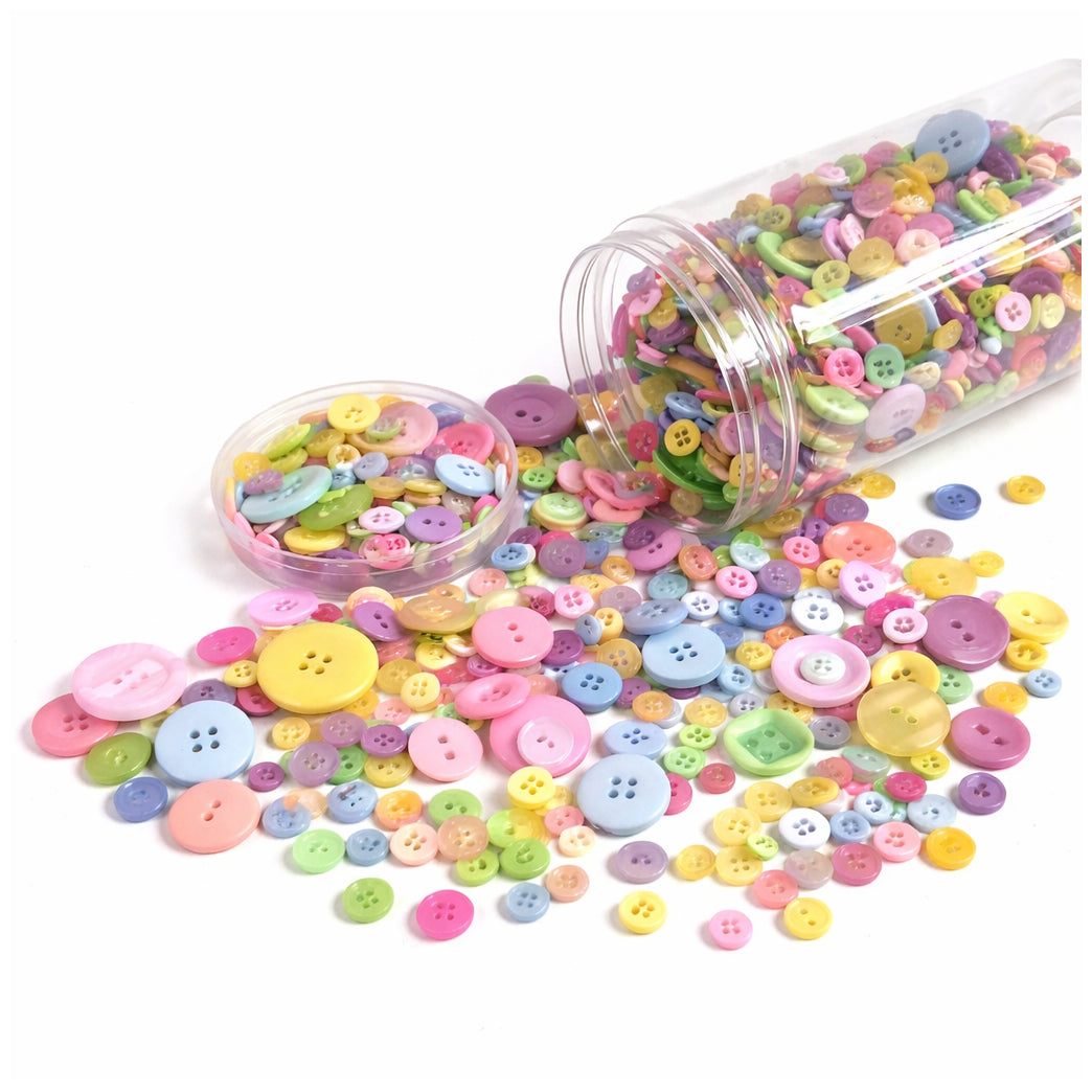 Assorted Resin Buttons 800 to 1000 pcs 500g Pack with 2 Hole and 4 Hole Sizes for Sewing and DIY Crafts