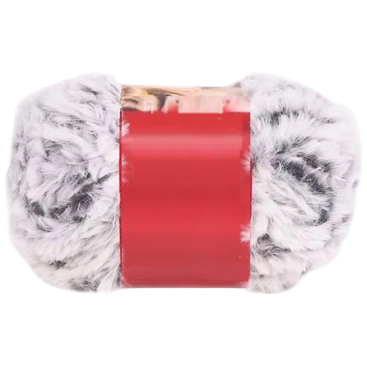 Soft Chunky Fur Knit Blanket Yarn – Lightweight Faux Fur Velvet Yarn for Cozy Projects, 50Grams/1.76oz 32 Yards