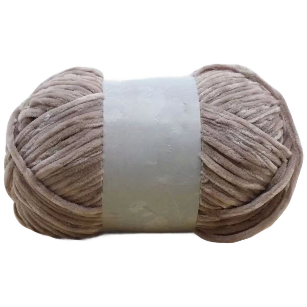 Chenille Yarn, Soft Worsted Weight Velvet Yarn, 100g/3.53oz 175 yards